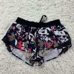 Lululemon Hotty Hot Short (Long) Pop Cut Boom Juice Multi / Black